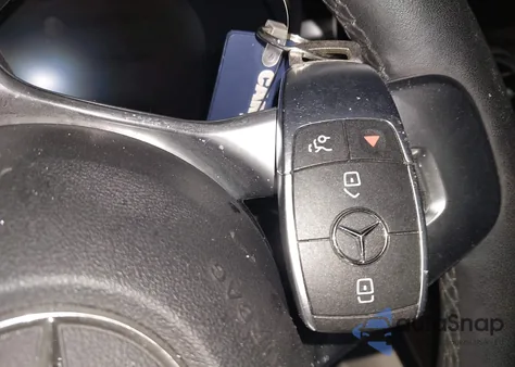 2020 Mercedes-Benz Glc 350E 4Matic z USA, uszkodzony, nr VIN W1N0G5DB4LF816871